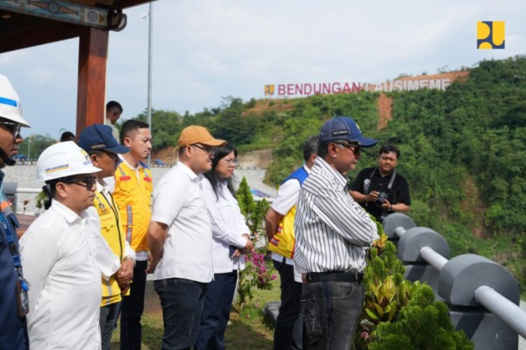 Menteri PU Tinjau Bendungan Lausimeme, Jembatan Penghubung Desa Ditargetkan Rampung Juni 2026