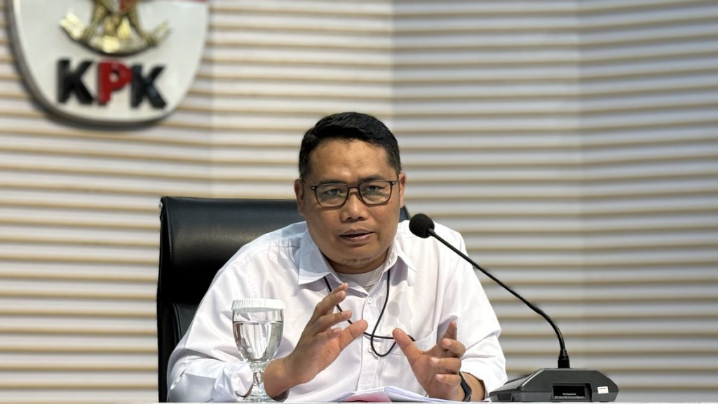 OTT KPK di Depok, Uang Ratusan Juta dan Oknum Hakim Diamankan