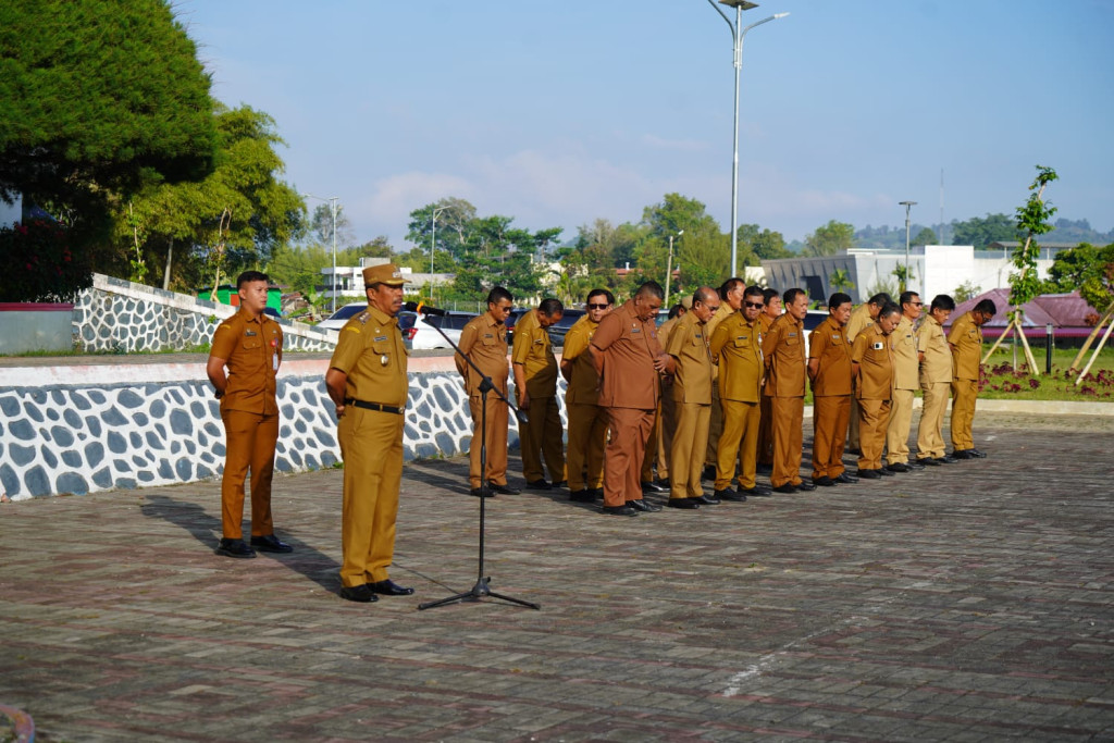 Pemkab Toba Dorong ASN Tingkatkan Kualifikasi Pendidikan