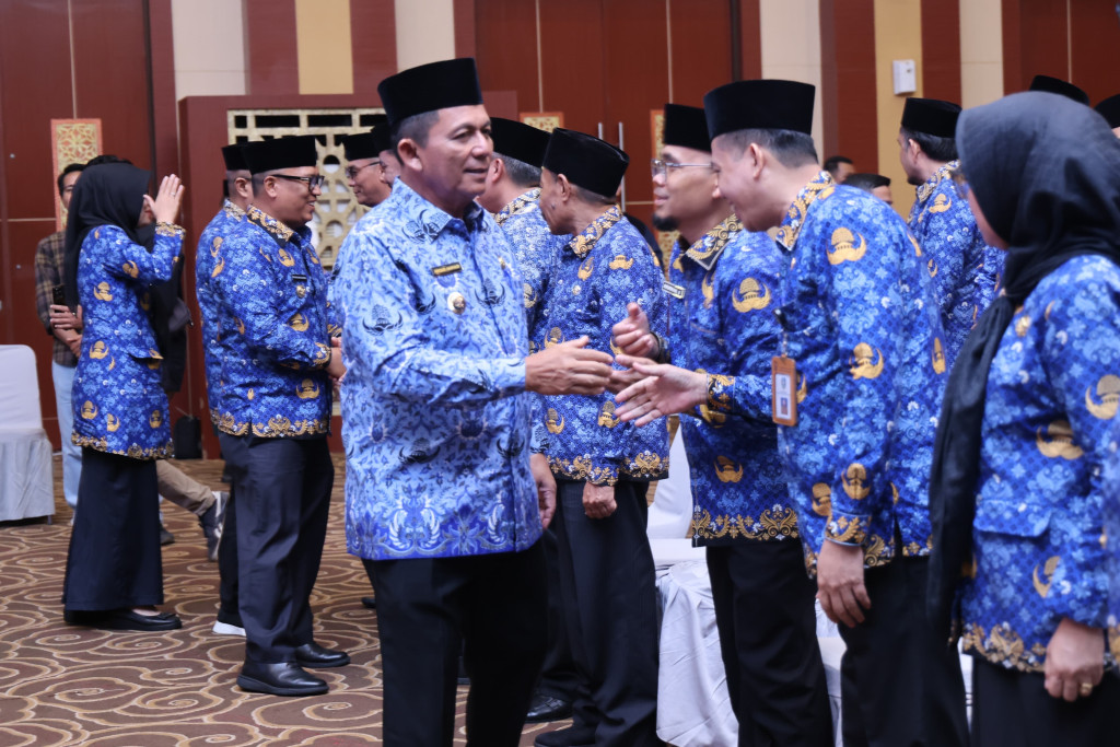 Perkuat Kinerja dan Pelayanan Publik, Gubernur Ansar Rotasi dan Promosi Pejabat Pemprov Kepri