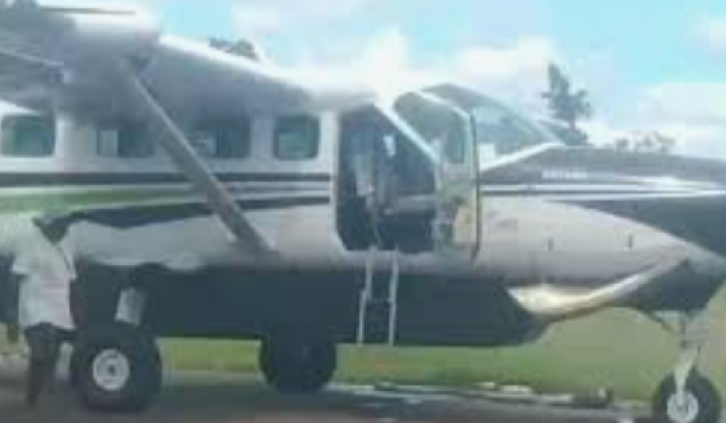 Pesawat Smart Air Dihujani Tembakan, Pilot dan Co-Pilot Dieksekusi di Papua Selatan