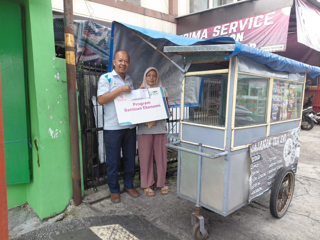 PLN Tasikmalaya dan YBM PLN Dukung Kemandirian Ekonomi Pelaku Usaha Kecil