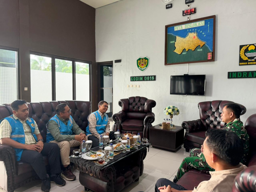 PLN UP3 Indramayu Sinergi dengan Kodim 0616 Pastikan Listrik Andal untuk Koperasi