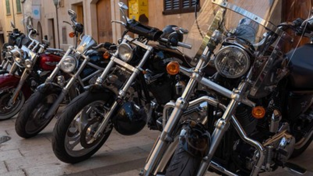 Polisi Bongkar Penggelapan 16 Motor dan Bus Bodong di Cilegon, 6 Tersangka Diciduk