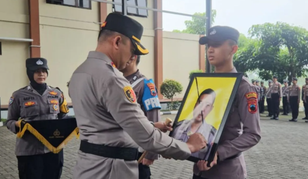 Polres Temanggung PTDH Bripka Damu Akibat Pelanggaran Kode Etik