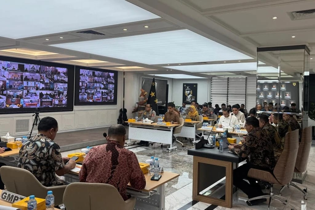 Polri Fasilitasi Permodalan KUR dan Penyerapan Bulog bagi Petani Jagung