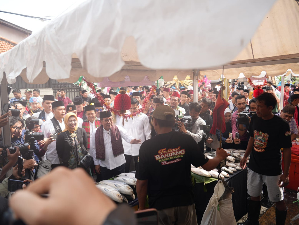 Pramono Anung Resmikan Fertival Bandeng di Rawa Belong Jakarta Barat