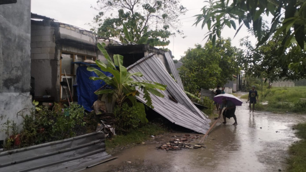 Rangkaian Bencana Hidrometeorologi Terjadi di Awal Februari, Ribuan Rumah Terdampak