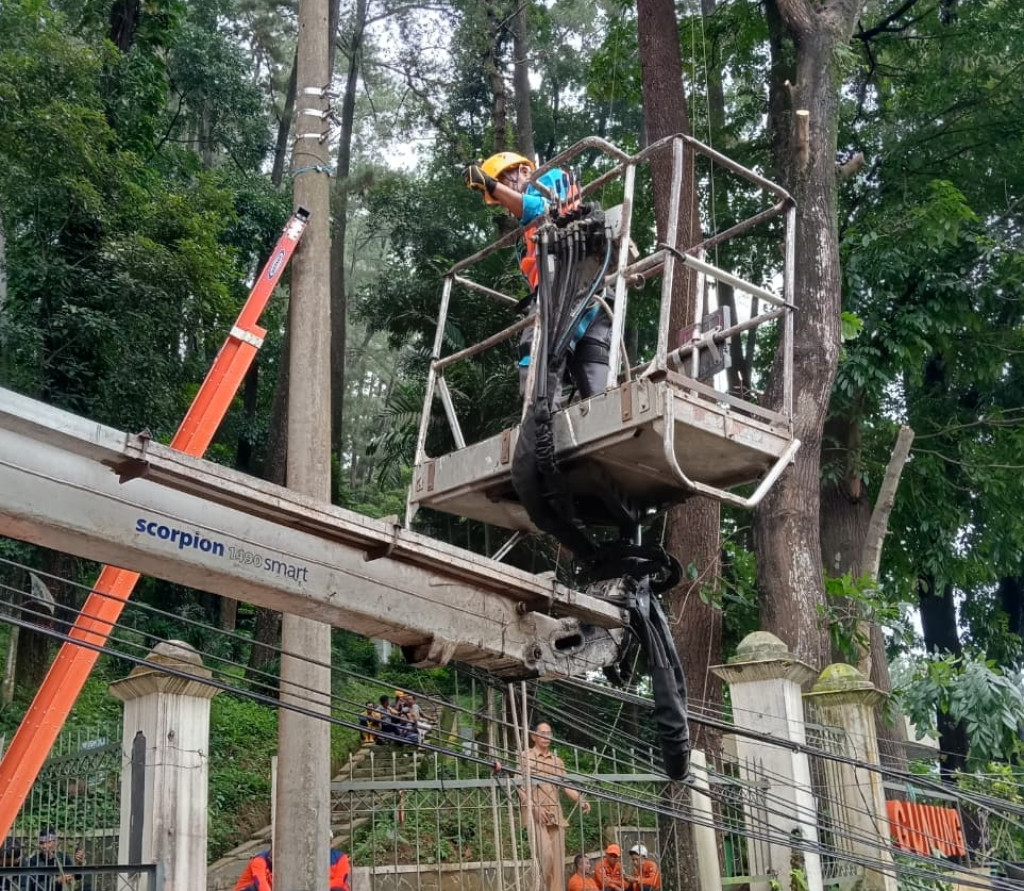Sinergi PLN Sumedang Bersama BPBD dan Dinas Perhubungan, Cegah Potensi Bahaya Bagi Masyarakat