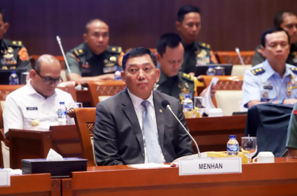 Sjafrie Muncul di Bursa Capres 2029, Ray Rangkuti: Peluang Kandidat Individual Kian Terbuka