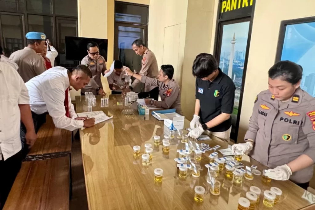Tes Urine Serentak Digelar, DPR Minta Pengawasan Ketat