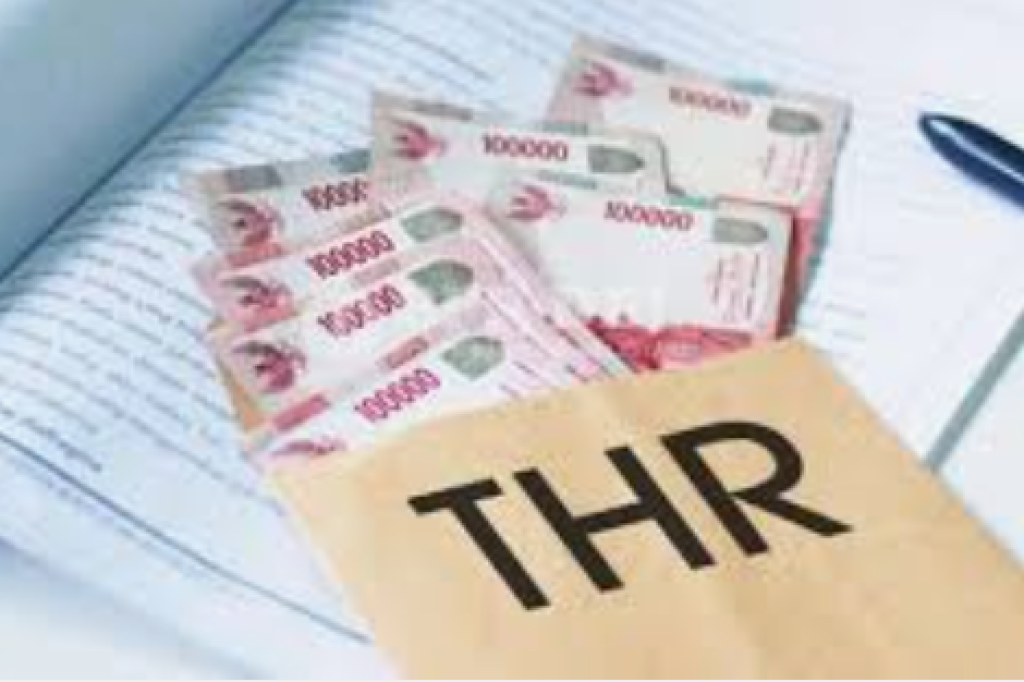 THR Dipotong Pajak, Pengamat: Upah Minimum Tak Layak Kena PPh 21