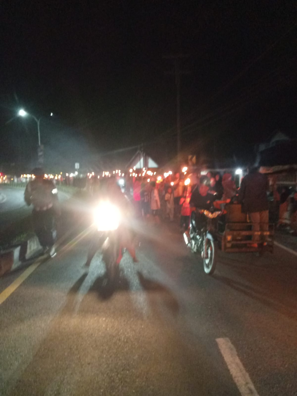 Tradisi Warga Siabu Menyambut Bulan Suci Ramadhan Gelar Pawai Obor