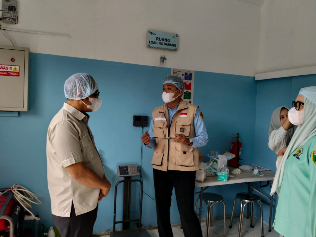 Kunjungi Dapur MBG di Lawang Kidul, Anggota Komisi XI DPR Pastikan Program Makan Bergizi Gratis Berjalan Optimal