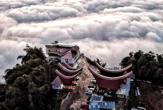 Cek! Di Atas Awan Toraja Utara, Ada Tongkonan Lempe
