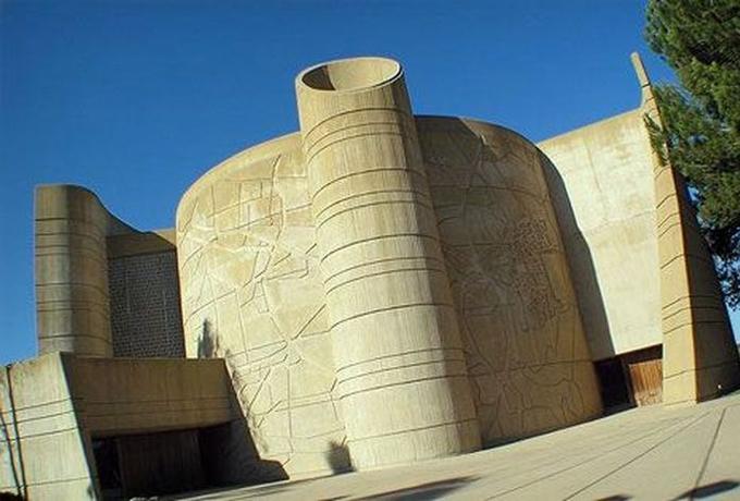 Cek Google Maps, Ternyata Markas "Power Ranger" Itu Memang Ada