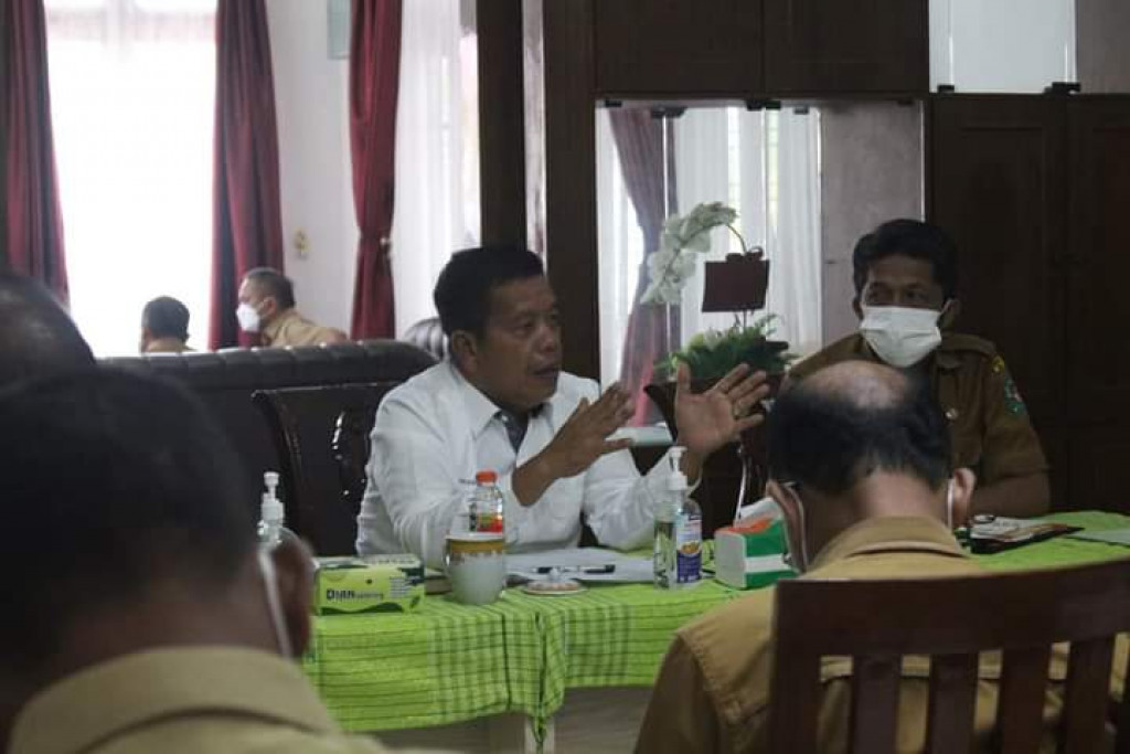 Pimpin Rapat Evaluasi Pendatan Daerah, Bupati Simalungun: ”Tidak mungkinlah rumah mewah dan sederhana sama tarifnya”