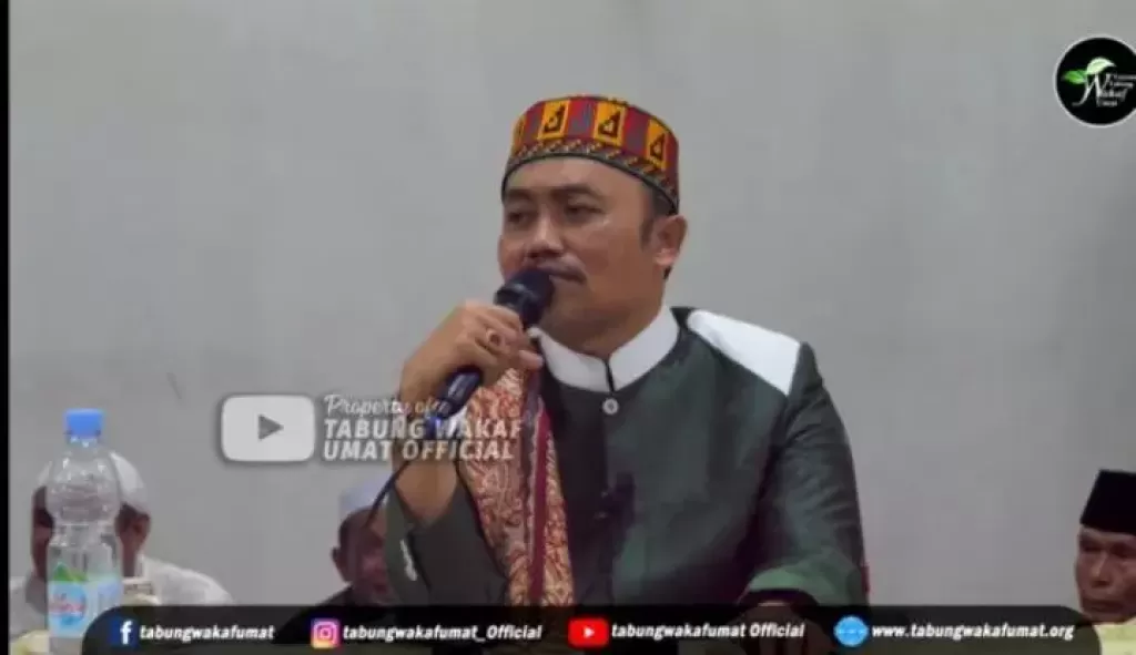 Ustaz Idrus Ramli: Kata Wahabi Tuhan Mirip Laki-laki Belum Berjenggot, Tingginya 30 Meter, Lebarnya…