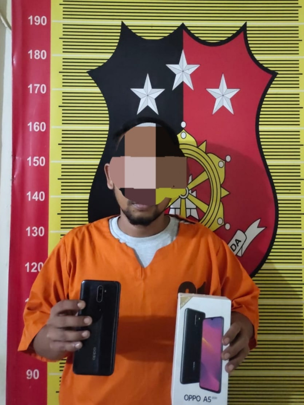 Nekat Curi Handphone Jamaah Salat Tarawih, Malingnya Diciduk Polisi