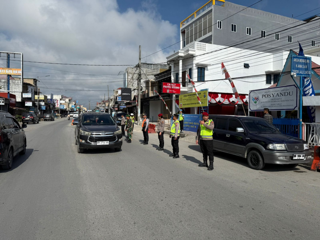 Hari Ketiga Lebaran, Lalu Lintas Doloksanggul Terpantau Kondusif