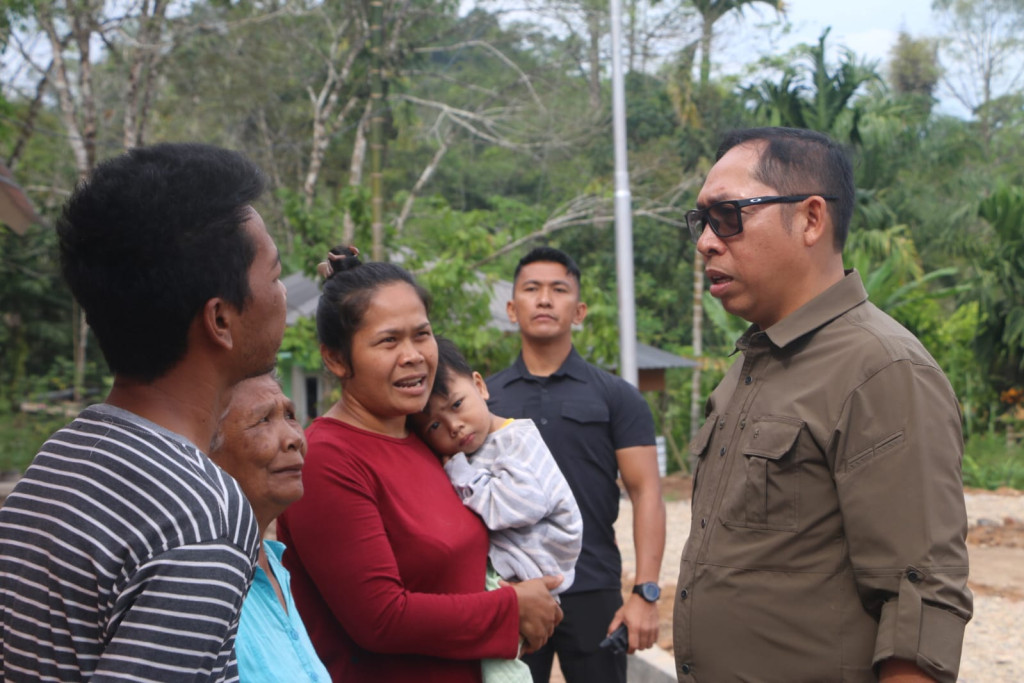 Akselerasi Pemulihan Pascabencana Bupati Taput Tinjau Huntara Sibalanga dan Siapkan Lahan Huntap di Pagaran Lambung I