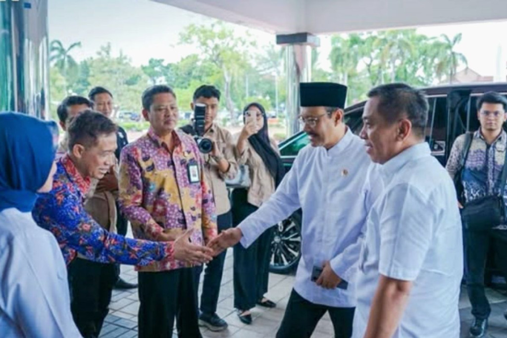 Apresiasi Nasional: Saifullah Yusuf Puji Capaian UHC Kabupaten Karawang, Bukti Negara Hadir untuk Rakyat