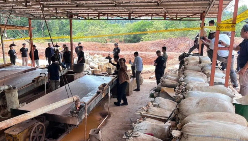 Bareskrim Gerebek Meja Goyang Timah Ilegal, 16 Ton Pasir Timah Sempat Diselundupkan