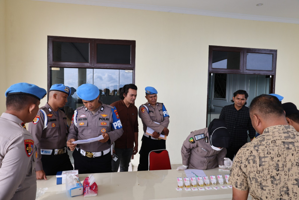 Bidpropam Polda Sumut Gelar Ops Gaktiblin di Polres Tapsel, Seluruh Personil Negatif Narkoba