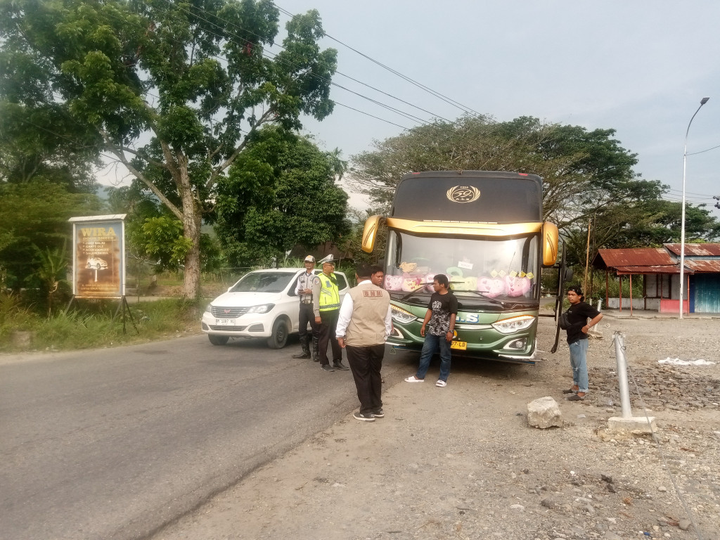 BNNK Madina Bersama Personil Polres, Dishub dan Organda Gelar Deteksi Dini bagi Pengemudi Angkutan Umum Jelang Idulfitri 1447 H