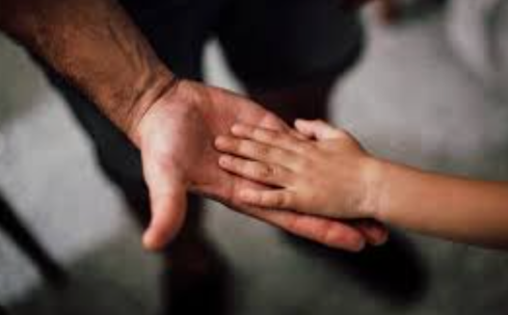 Bukan Kutukan, Tapi Beginilah 7 Pola Psikologis Anak Tanpa Figur Ayah Saat Dewasa