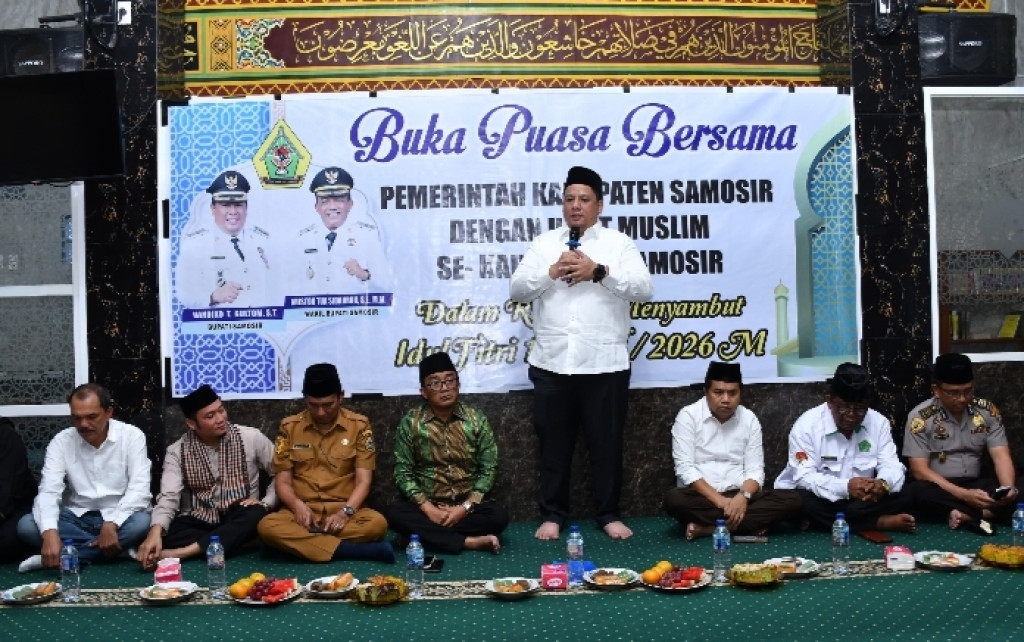 Bupati dan Wabup Samosir Buka Puasa Bersama Umat Muslim