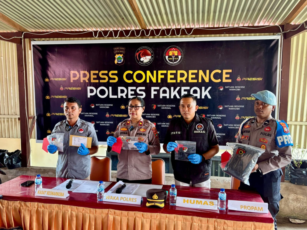 Ganja Masuk Lewat Jalur Laut, Polres Fakfak Bekuk Dua Tersangka