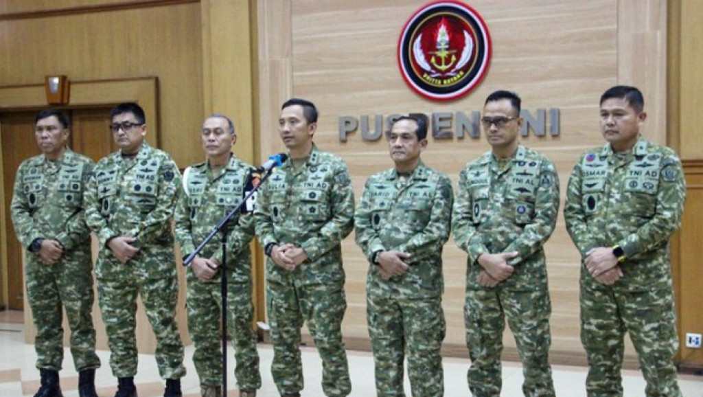 Kabais TNI Serahkan Jabatan, Respons Tegas atas Kasus Penyiraman Aktivis