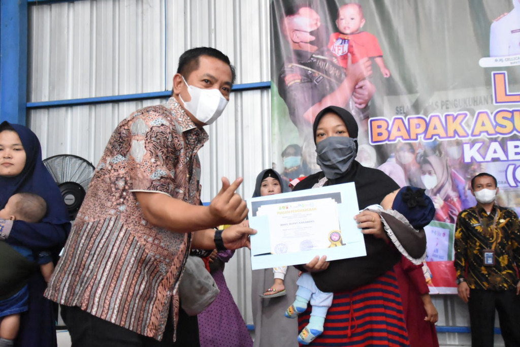 Kabupaten Karawang Menuju Zero Stunting: Inovasi “Bapak Asuh” dan Digitalisasi Data Percepat Penanganan