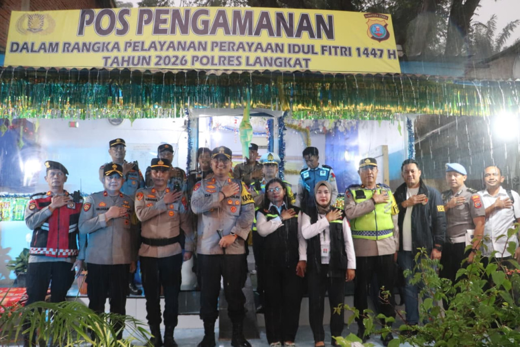 Kapolres Langkat Cek Pos PAM II Operasi Ketupat Toba 2026 di Bukit Lawang