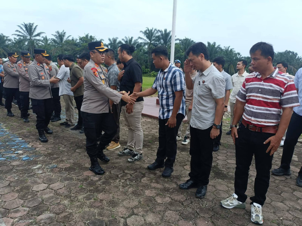 Kapolres Palas Gelar Halal Bihalal Usai Apel Pagi di Halaman Mapolres