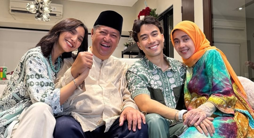 Kenang Kebiasaan Foto Lebaran dengan Konsep Unik, Harry Kiss Ungkap Vidi Aldiano Sosok Kreatif Punya Banyak Ide