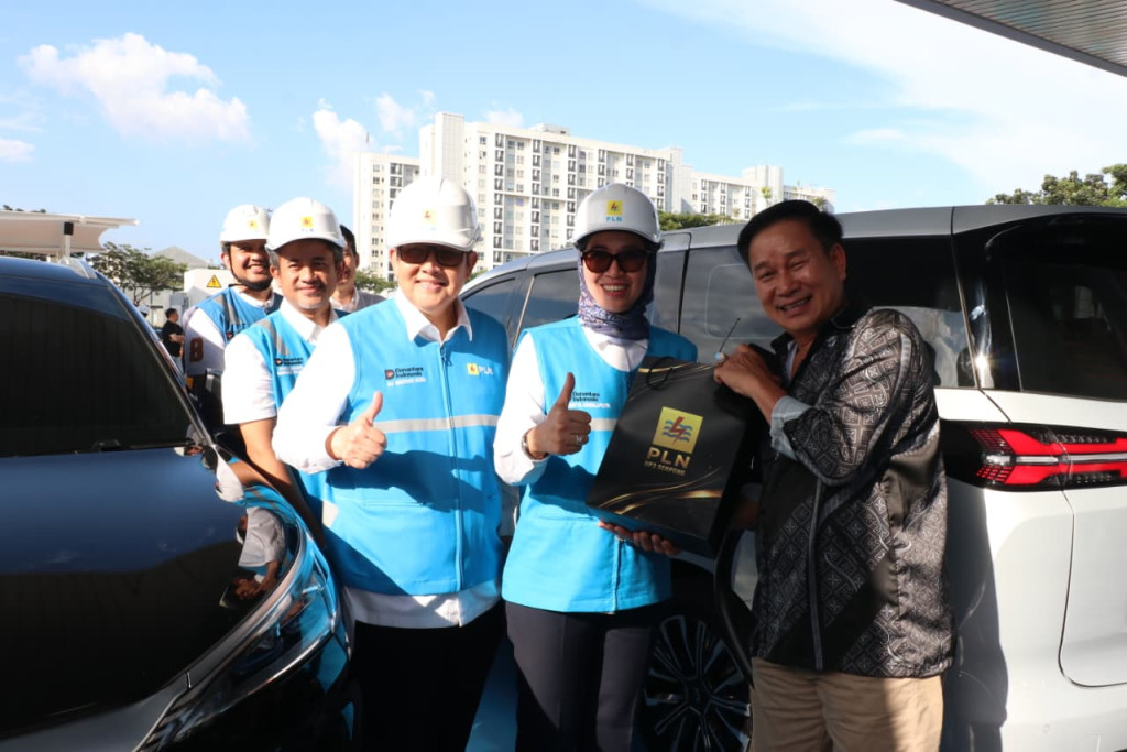 Komisaris Independen dan Direktur Distribusi Pastikan Kesiapan SPKLU Ultra Fast Charging, Dukung Kelancaran Mudik Hari Raya Idulfitri di Provinsi Banten