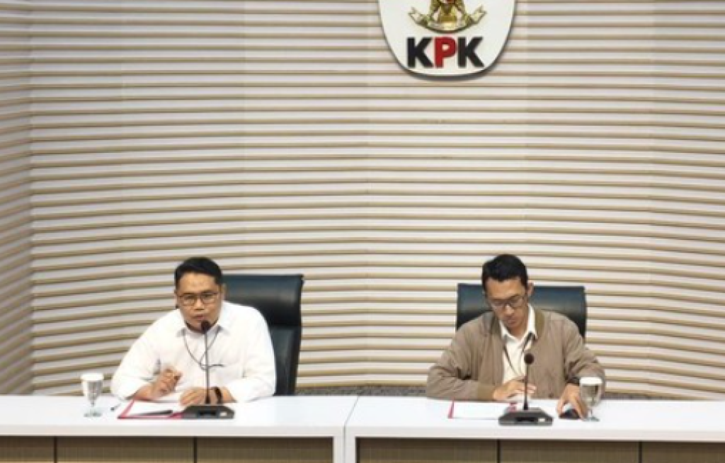 KPK Sita Rp610 Juta di OTT Cilacap, Uang THR untuk Forkopimda Sudah Masuk Goodie Bag