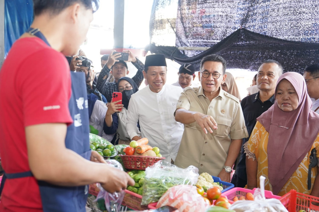 Mendag Pastikan Harga Bapok Stabil Jelang Idulfitri 1447 H