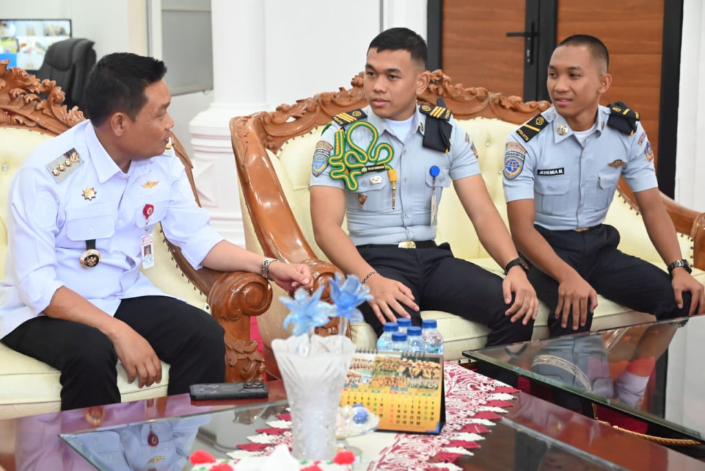 Oloan P Nababan  Motivasi Dua Orang Mahasiswa PTDI Asal Humbahas