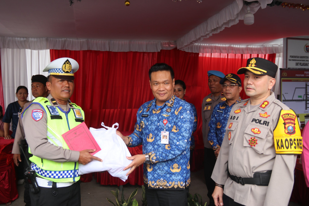 Pastikan Keamanan dan Kelancaran Arus Mudik Perayaan Hari Raya Idul Fitri 1447 H,  Bupati Bersama Kapolres Humbahas Tinjau Pos Pengamanan Lebaran