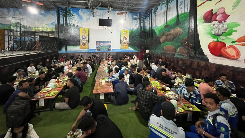 Perkuat Silaturahmi, Manajement dan Karyawan PT AFEEF KARYA PERKASA dan PT PANDEKA RENO INDONESIA Buka Puasa Bersama