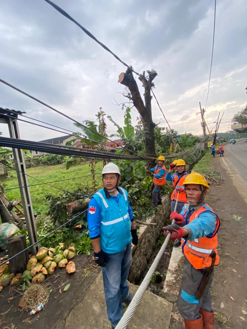 PLN Siagakan SPKLU di Rest Area Karawang, Dukung Arus Balik Lebaran Lancar