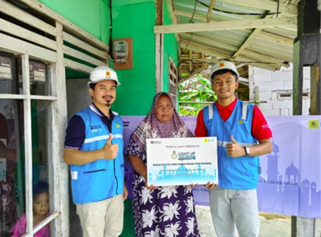 PLN UP3 Sukabumi Tebar Terang Ramadan Melalui Program Light Up The Dream