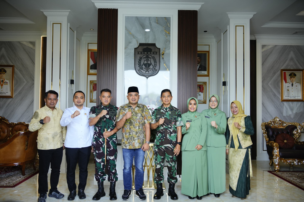 Safari Ramadhan, Danrem 042/Gapu Pererat Silaturahmi dengan Forkopimda di Rumah Dinas Bupati Tebo