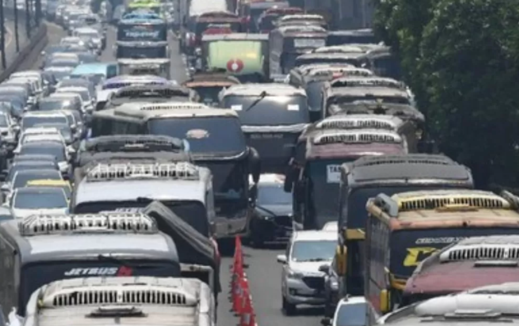 Tol MBZ Lumpuh Total, Ini Fakta Mengejutkan di Balik Macet Horor Mudik 2026