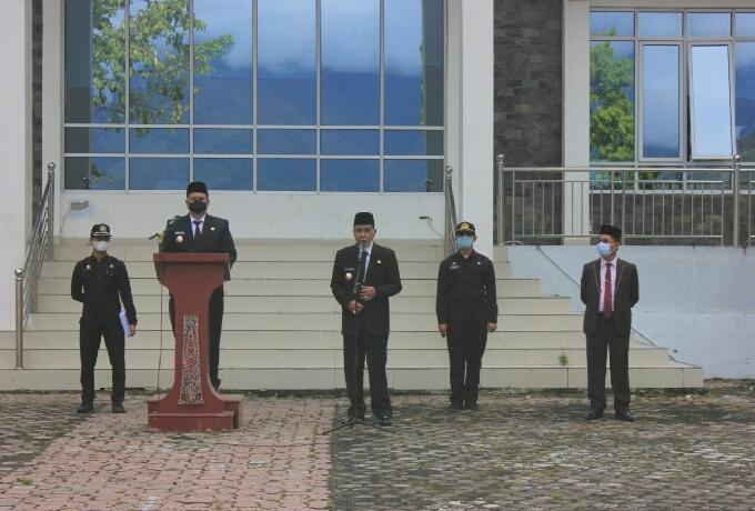 Bupati Bersama Wakil Bupati Samosir Pimpin Apel Gabungan Perdana 