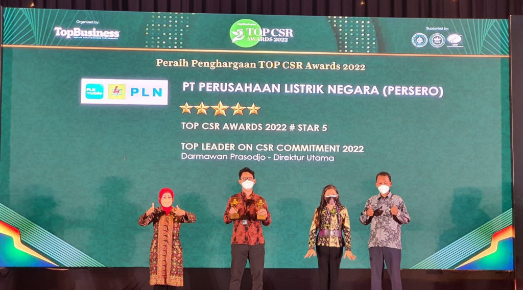 18 Penghargaan Top CSR Awards 2022 Diboyong PLN Group
