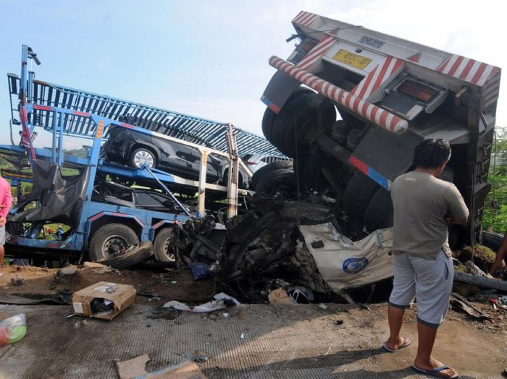 Fakta Kecelakaan Beruntun Truk di Tol Semarang-Solo yang Tewaskan 8 Orang